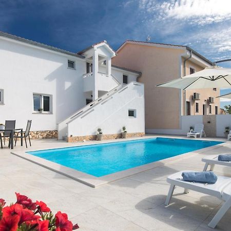 Apartment House Lijan Крк Экстерьер фото