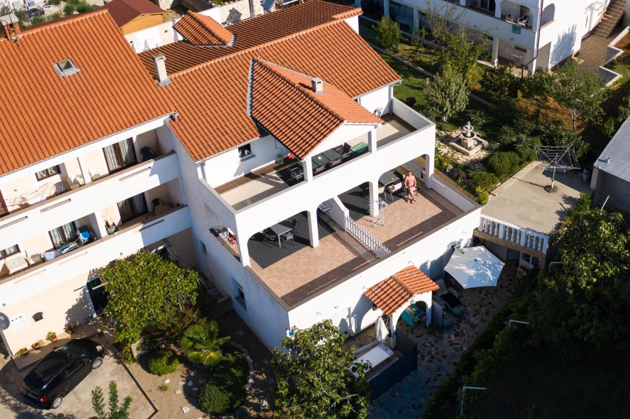 Apartment House Lijan Крк Экстерьер фото